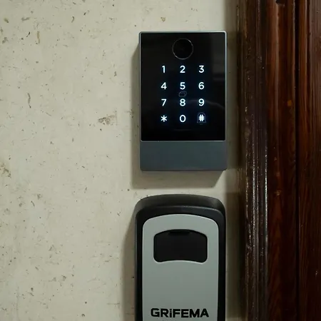 فندق مبيت وإفطار Factory 4*