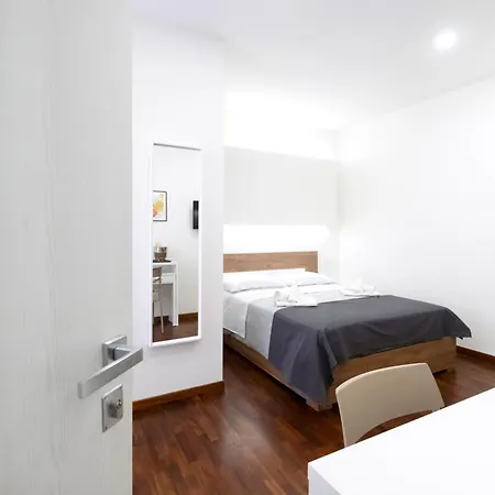 فندق مبيت وإفطار Factory نابولي