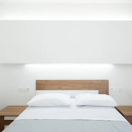 فندق مبيت وإفطار Factory 4*