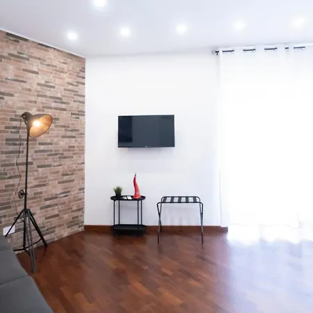 فندق مبيت وإفطار Factory نابولي