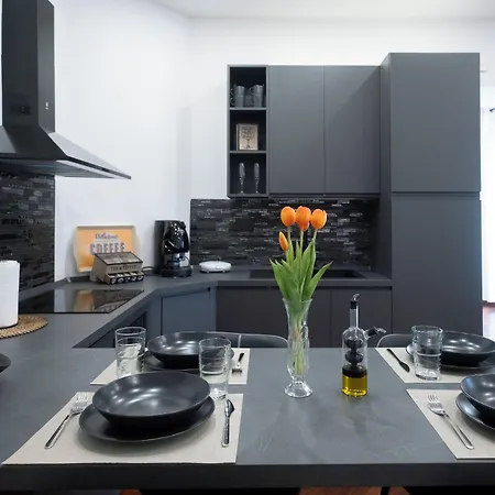 فندق مبيت وإفطار Factory نابولي